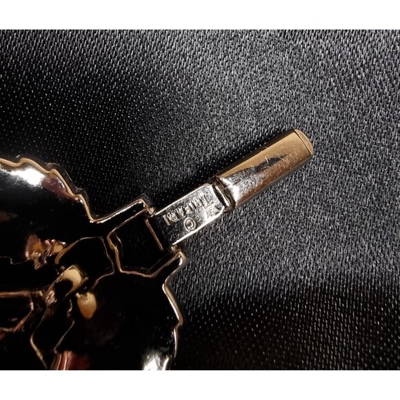 Vintage 1950s Trifari Silver-Tone Leaf Motif Bracelet For Women - Picture 5 of 5